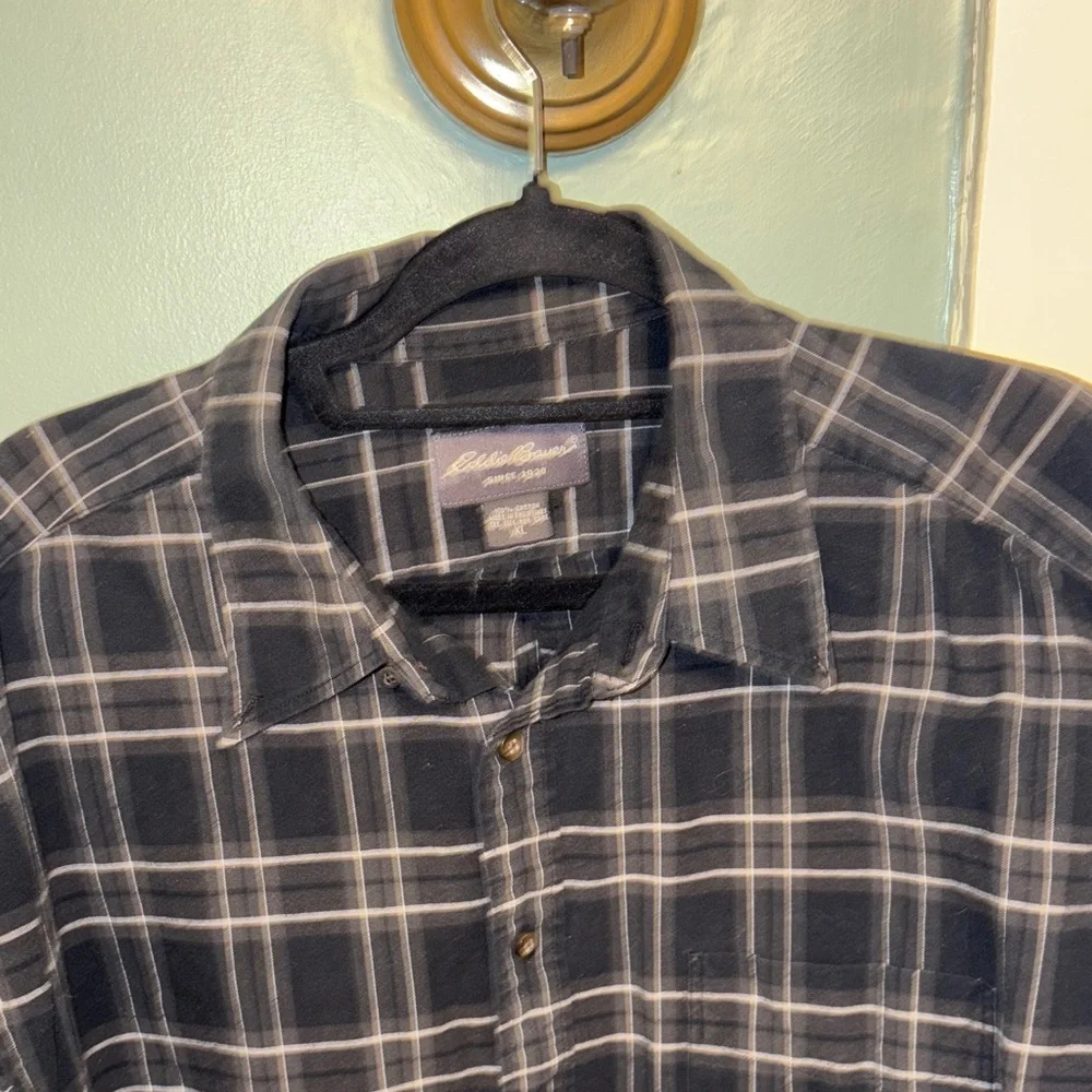 Eddie Bauer Plaid Button Down Shirt Men’s XL Black White Flannel Casual - Picture 4 of 8